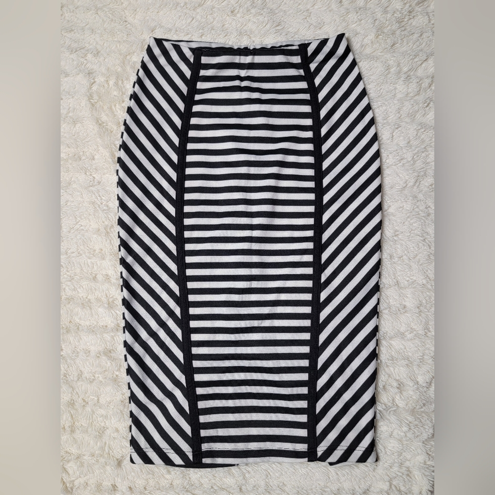 Alt.B midi skirt size S